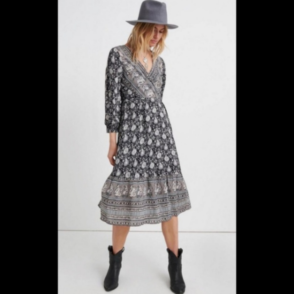 Lucky Brand Paisley Border Print Wrap